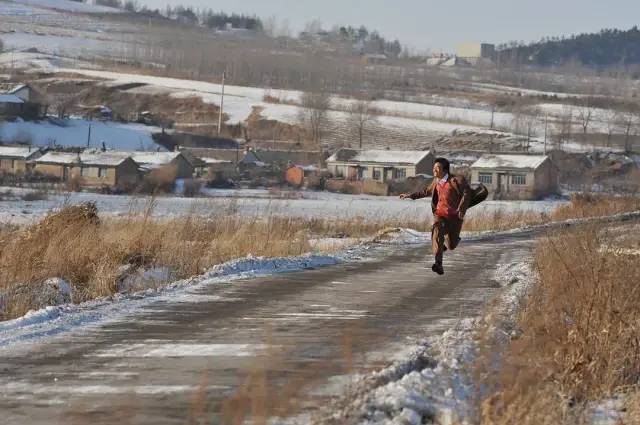 国产乡下三级全黄三级:09-12-14-33-38-42Y:36,国产影视产业中的乡土风情与三级文化现象,深度解读与反思(关键词,国产乡下三级全黄三级)