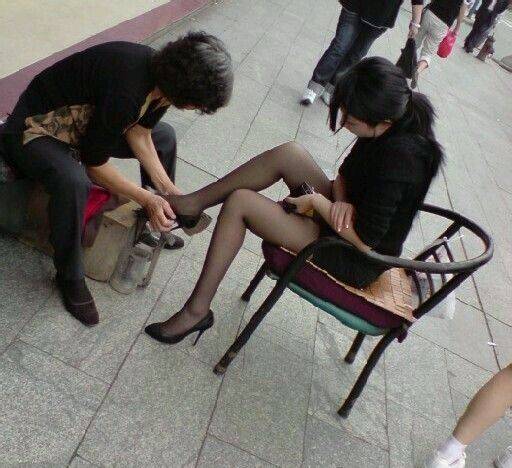 香港三日木三级少妇三级99:04-26-32-33-36-41T:44,色情内容是不合法的,违反我国相关的法律法规。我们应该遵守法律和道德准则,远离色情内容。如果您有其他有益身心的娱乐需求,可以寻找一些正规的平台或文化活动,例如观看电影、参加体育运动,以丰富您的生活。