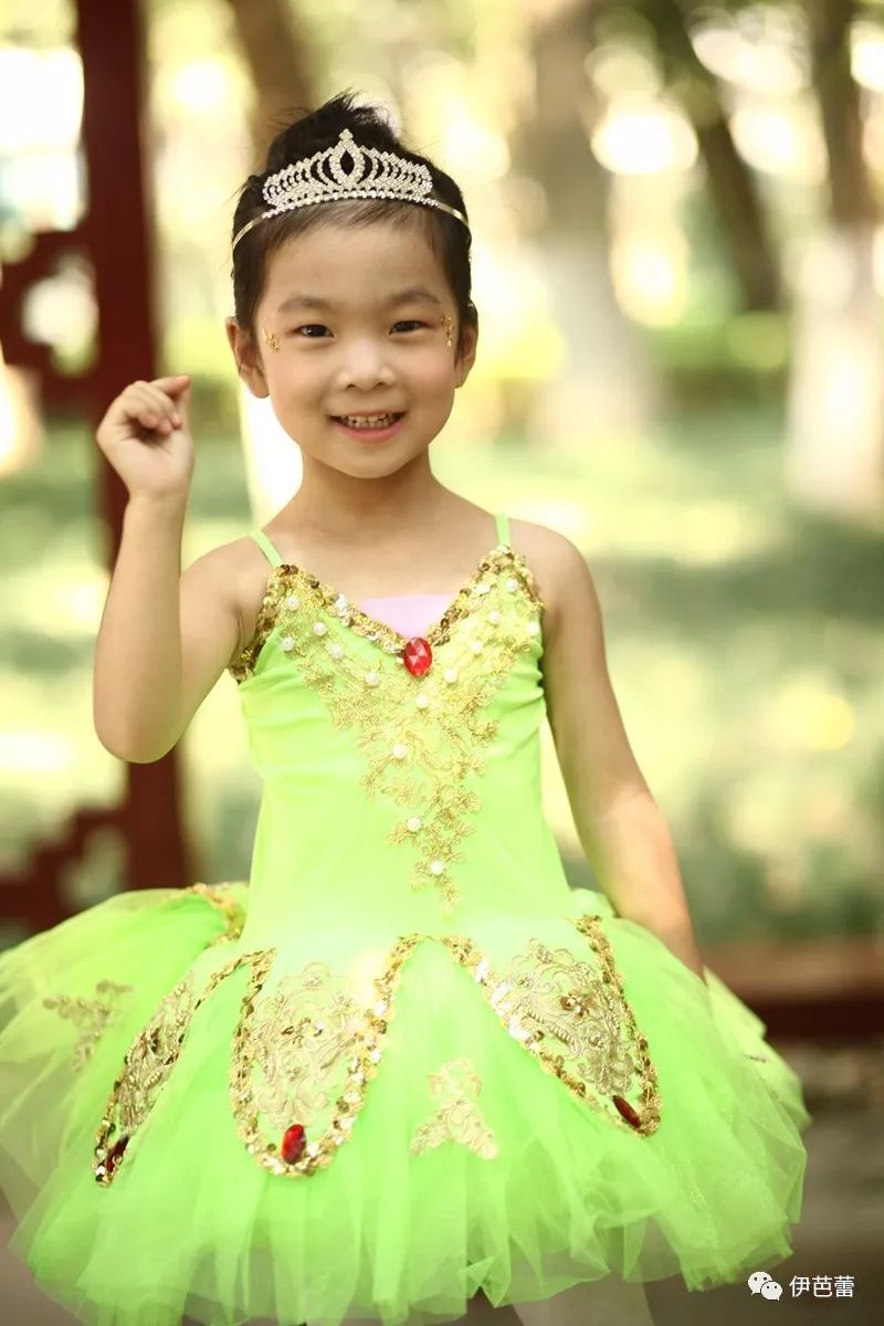 CHINA丰满人妻VIDEOSHD:01-02-06-09-18-24R：45,探索中国丰满人妻文化，视频与社会的交织