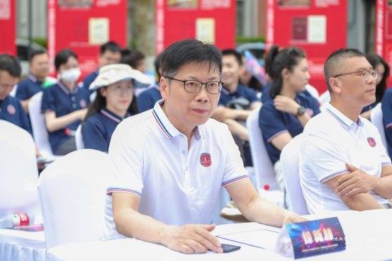 国产精品久久久久精品三级APP:01-05-09-21-27-30Q:18,关于国产精品APP的发展与探索,从久久精品到三级应用的新纪元(附推荐码)