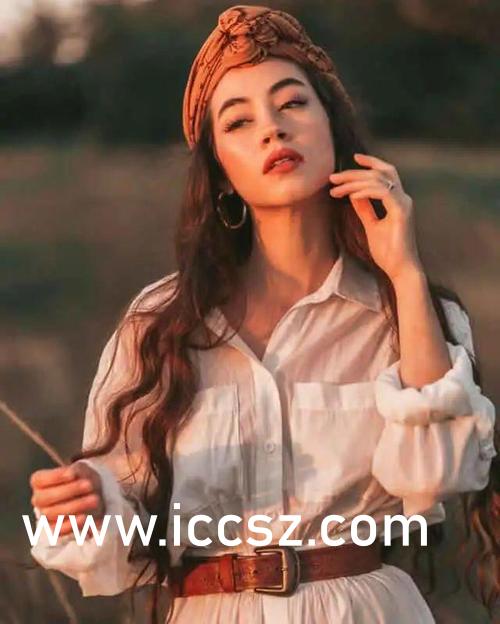 AAA少妇高潮大片免费看088:01-12-23-44-45-48V:36,色情内容是不合法的,违反我国相关的法律法规。我们应该遵守法律和道德准则,远离色情内容。如果有其他有益身心的娱乐需求,可以寻找一些正规的平台或文化活动,例如观看电影、参加体育运动、学习绘画或音乐等。这些活动不仅能够提供娱乐,还能够提升个人技能和促进身心健康。