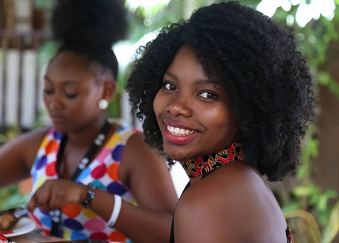 非洲黑人性xxxx精品又粗又长:01-11-14-31-32-48R:06,关于非洲黑人文化及其独特魅力的探索