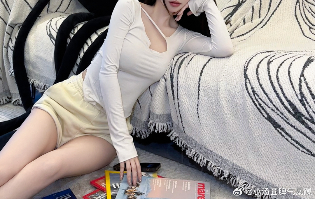 啊轻点灬大JI巴太粗太长在线了:01-06-07-09-16-29A：43,在线探索，大JI巴的细腻与长度